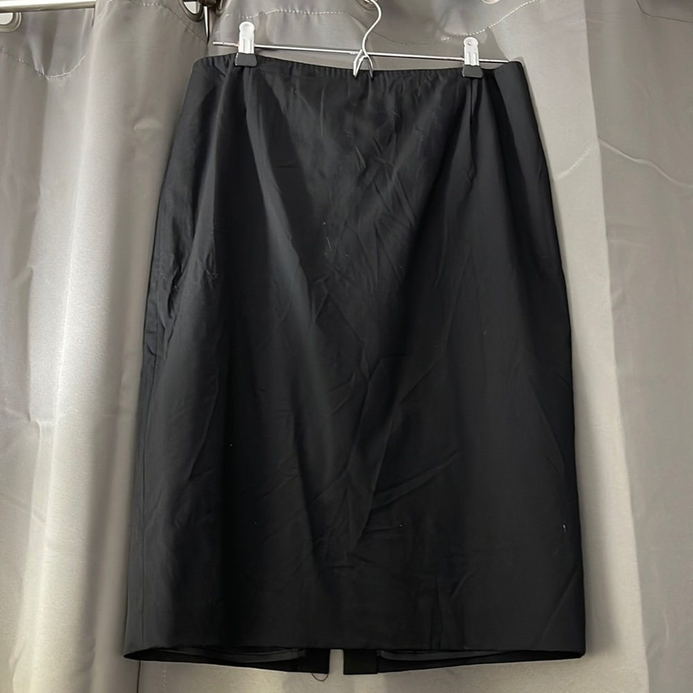Ellie Tahari Black Pencil Skirt - Size 6